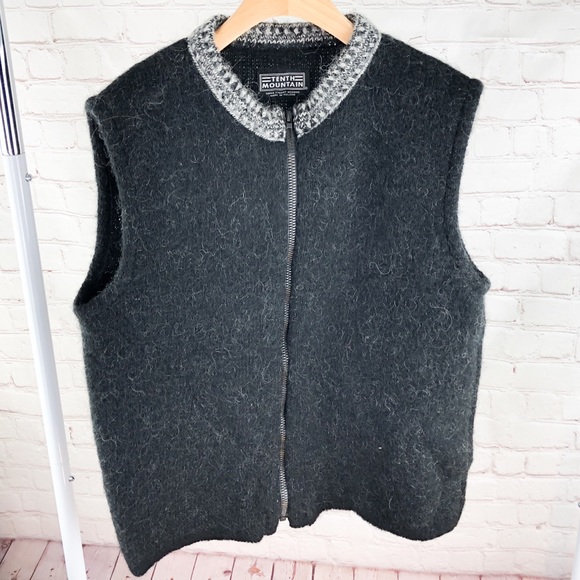 Icelandic Wool Sweater - Picture 1 of 4